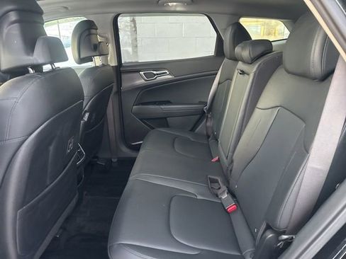 Used 2023 Kia Sportage EX w/ EX Premium Package image 19