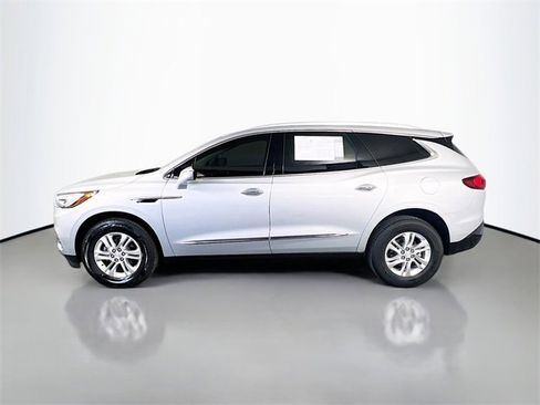 Used 2021 Buick Enclave Essence w/ Sound and Sites Package image 4