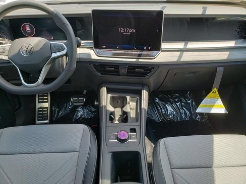 New 2026 Volkswagen Tiguan SE R-Line AWD/4WD image 9