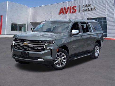 Used 2023 Chevrolet Suburban Premier AWD/4WD image 1
