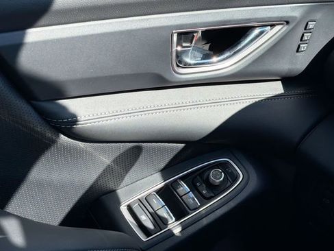 Used 2024 Subaru Ascent Limited w/ Technology Package image 17