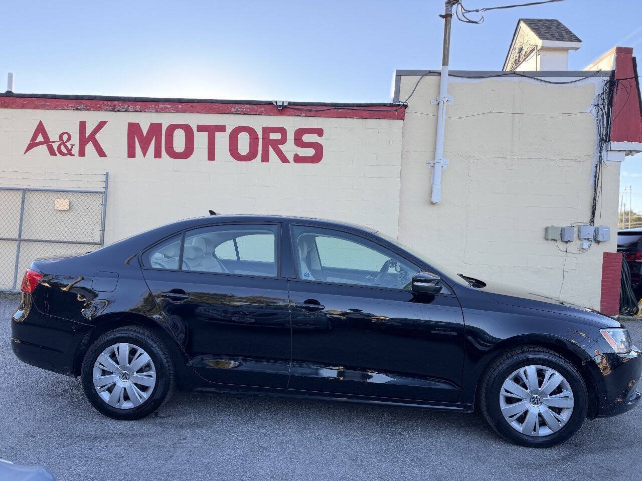 Used 2014 Volkswagen Jetta SE FWD image 9