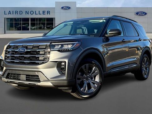 New 2026 Ford Explorer Active w/ Active Comfort Package AWD/4WD image 1