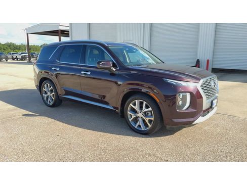 Used 2021 Hyundai Palisade Limited w/ Cargo Package FWD image 2