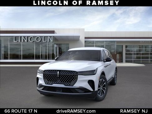 New 2026 Lincoln Nautilus Premier AWD/4WD image 2