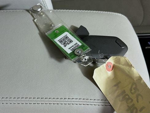 Used 2025 Kia Sorento EX w/ Panoramic Sunroof Package FWD image 33