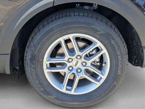New 2026 Ford Explorer Active w/ Active Comfort Package RWD image 9