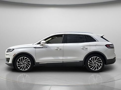 Used 2019 Lincoln Nautilus Reserve FWD image 3