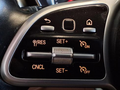 Used 2019 Mercedes-Benz C 300 4MATIC Sedan image 26