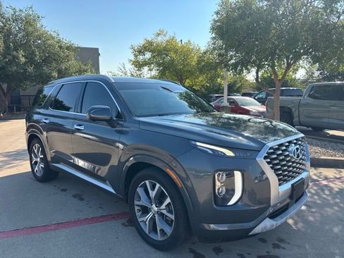 Used 2021 Hyundai Palisade Limited FWD image 3