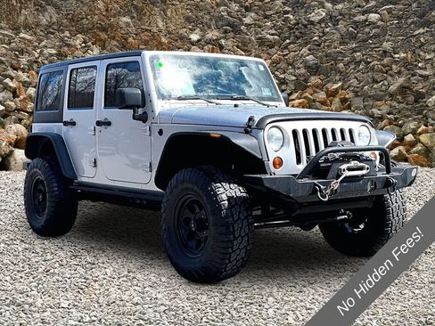 Used 2012 Jeep Wrangler Unlimited Rubicon w/ Dual Top Group AWD/4WD image 9