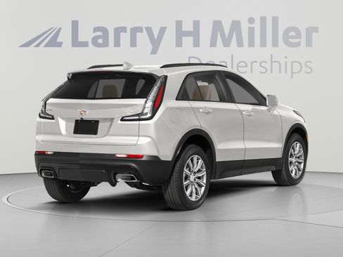 Used 2019 Cadillac XT4 Sport FWD image 2