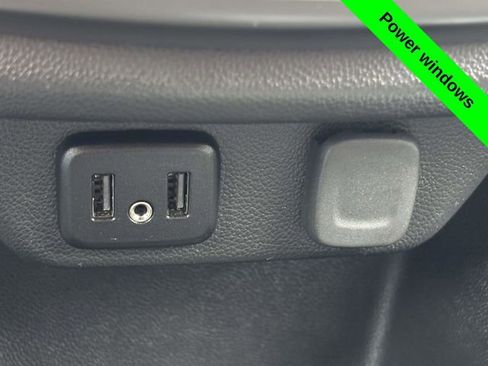 Used 2019 Chevrolet Traverse LT image 23