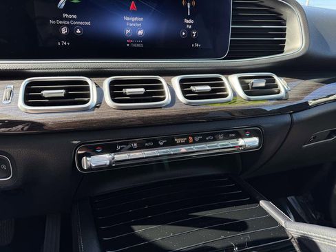 Used 2020 Mercedes-Benz GLE 350 4MATIC image 28