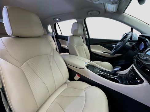 Used 2020 Buick Envision Preferred w/ LPO, Cargo Package image 17