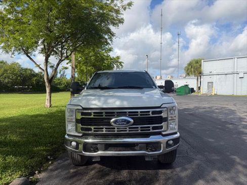 Used 2024 Ford F250 XLT w/ FX4 Off-Road Package AWD/4WD image 7