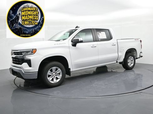 Used 2025 Chevrolet Silverado 1500 LT AWD/4WD image 1