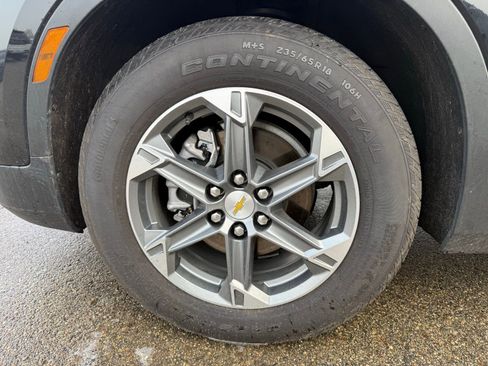 Used 2025 Chevrolet Blazer LT AWD/4WD image 9