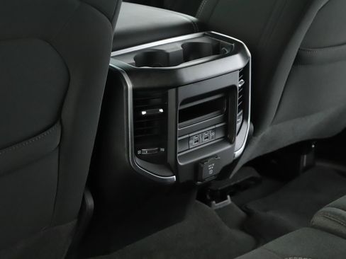 Used 2022 RAM 1500 Big Horn AWD/4WD image 6