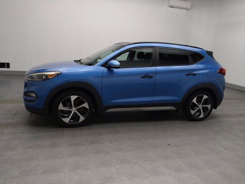 Used 2018 Hyundai Tucson Value FWD image 2