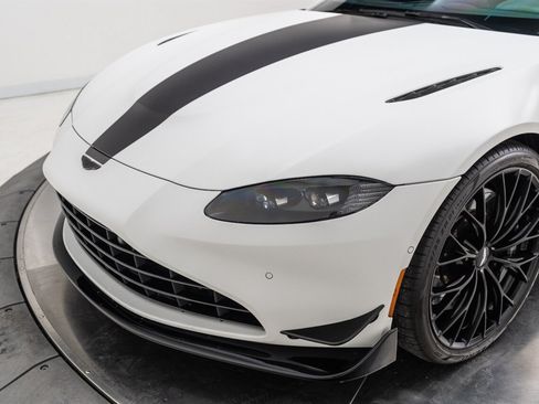 Used 2023 Aston Martin V8 Vantage Coupe RWD image 86