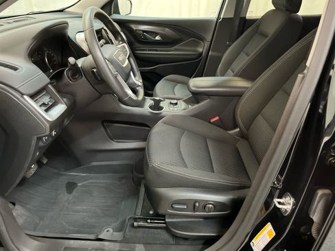 Certified 2024 GMC Terrain SLE w/ Driver Convenience Package image 19