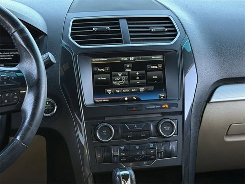 Used 2016 Ford Explorer XLT w/ Equipment Group 201A image 15