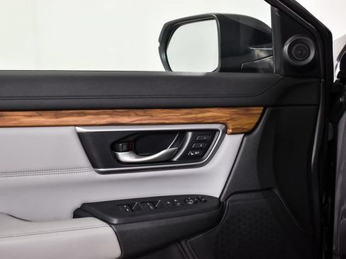 Used 2019 Honda CR-V Touring image 20