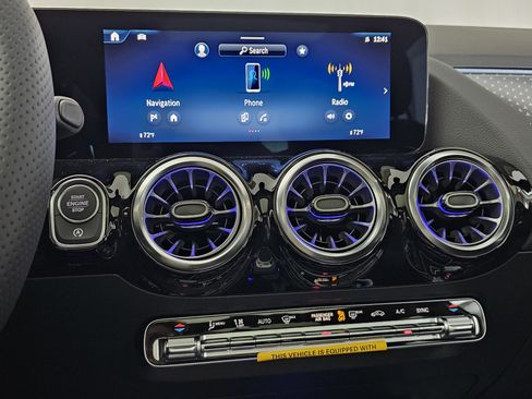 New 2026 Mercedes-Benz GLA 35 AMG 4MATIC image 42