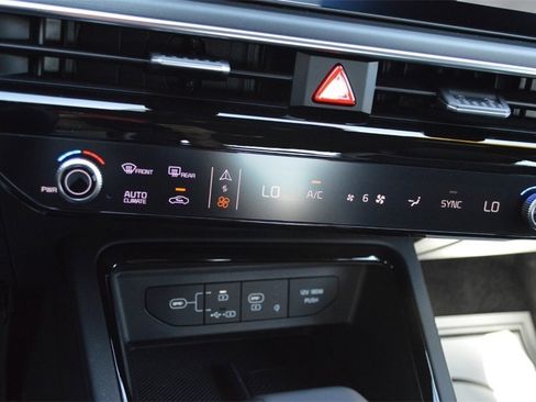 Used 2025 Kia K5 GT-Line image 36