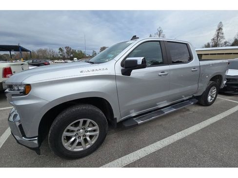 Used 2021 Chevrolet Silverado 1500 LT image 1