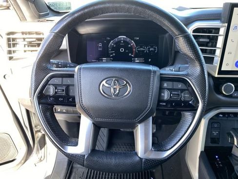 Used 2024 Toyota Tundra Platinum AWD/4WD image 30