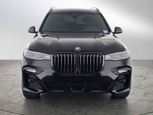 Used 2022 BMW X7 xDrive40i w/ M Sport Package AWD/4WD image 8