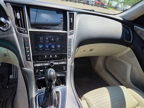 Used 2015 INFINITI Q50 AWD w/ Navigation Package image 17