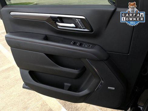 Used 2025 Chevrolet Tahoe RST w/ Comfort Package AWD/4WD image 26
