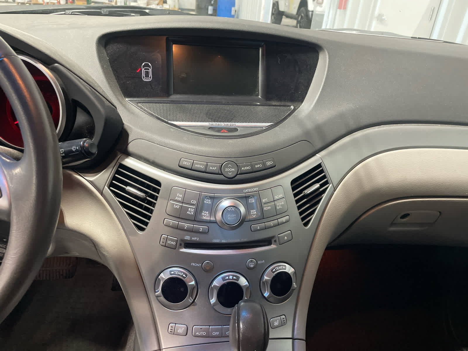 Used 2010 Subaru Tribeca Limited AWD/4WD image 7
