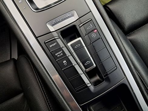 Used 2013 Porsche Boxster S image 28