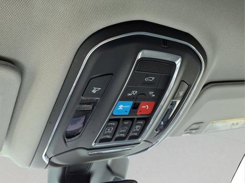 Used 2023 Jeep Grand Cherokee L Limited AWD/4WD image 27