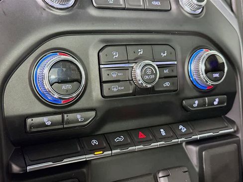 Used 2020 GMC Sierra 1500 Elevation AWD/4WD image 18