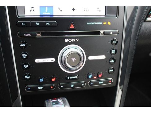 Used 2017 Ford Explorer Platinum image 22