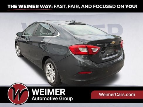 Used 2018 Chevrolet Cruze LT w/ Convenience Package FWD image 7