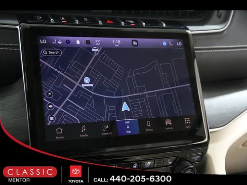 Used 2022 Jeep Grand Cherokee Limited w/ Luxury Tech Group II AWD/4WD image 12