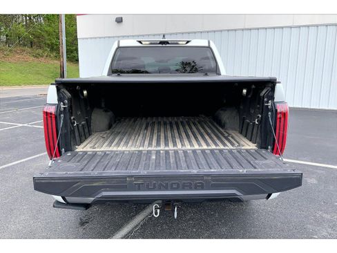 Used 2024 Toyota Tundra Limited AWD/4WD image 27
