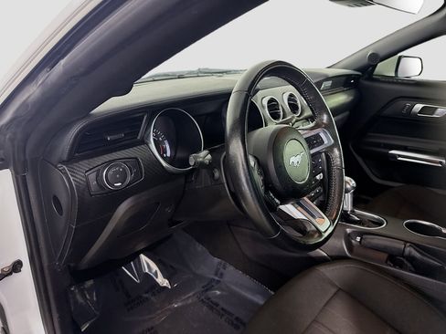 Used 2021 Ford Mustang Coupe image 23