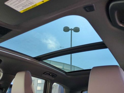 New 2025 BMW X1 xDrive28i w/ Technology Package image 20