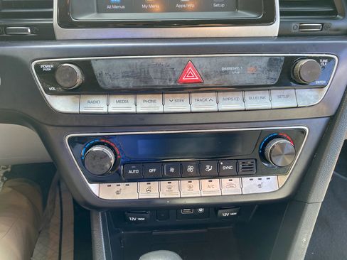 Used 2019 Hyundai Sonata SEL image 19