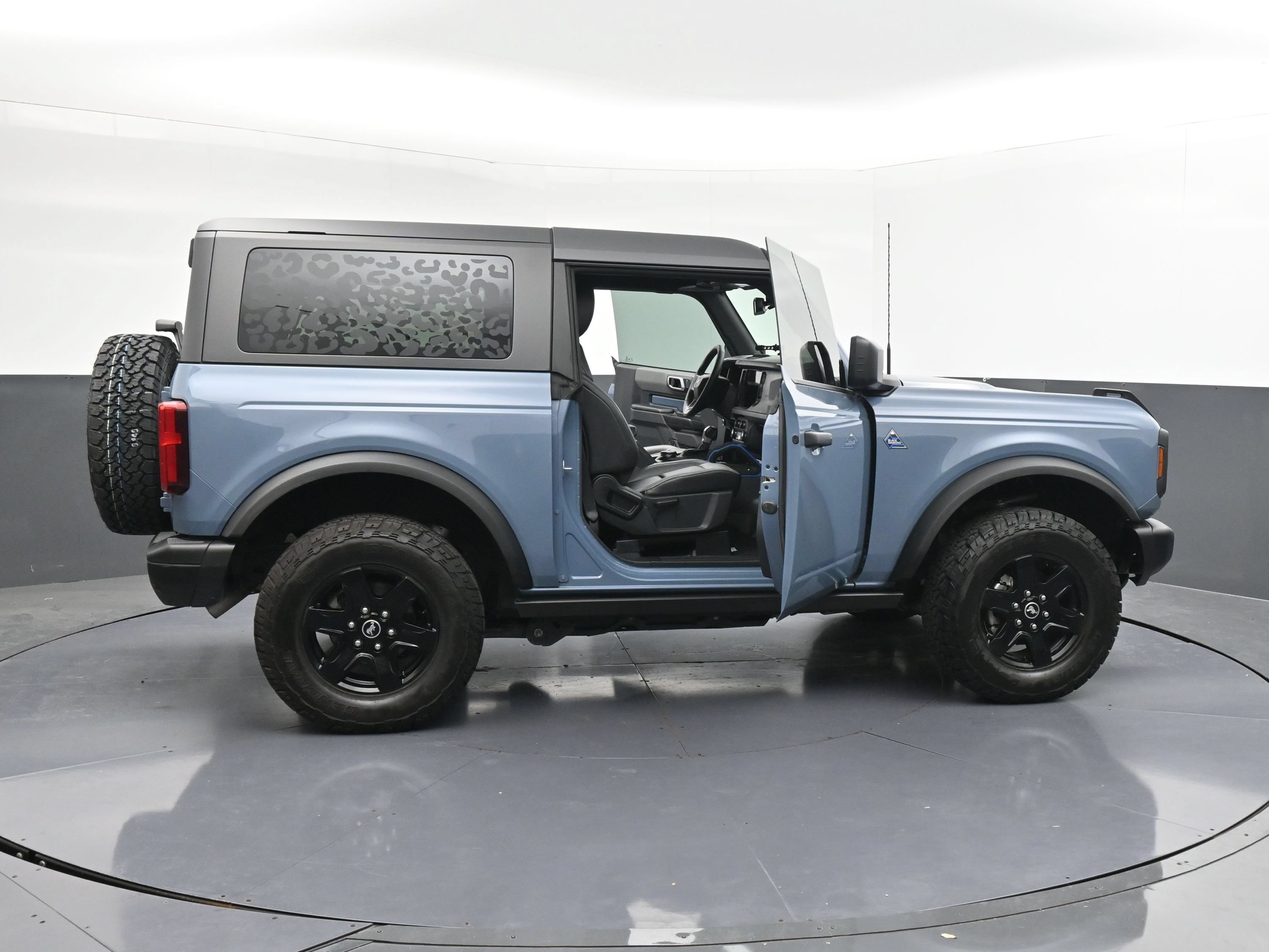 Used 2024 Ford Bronco Black Diamond AWD/4WD image 40