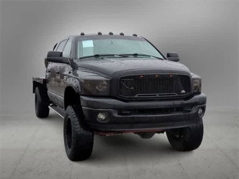 Used 2007 Dodge Ram 2500 Truck SLT w/ Light Group image 2