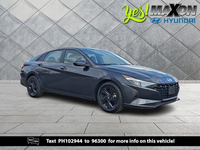 Certified 2023 Hyundai Elantra SEL w/ Preferred Accessory Package