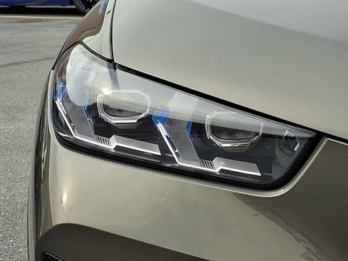 Certified 2024 BMW X5 xDrive40i w/ M Sport Package image 9